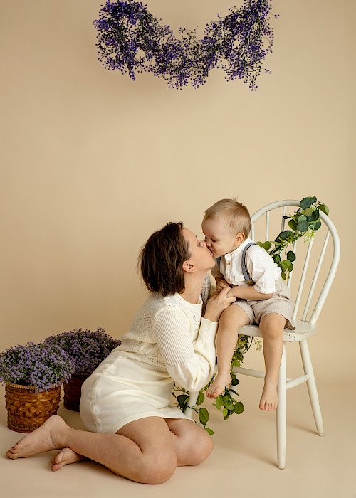 Jarné mini fotenie mama a dieťa – ateliér Bratislava